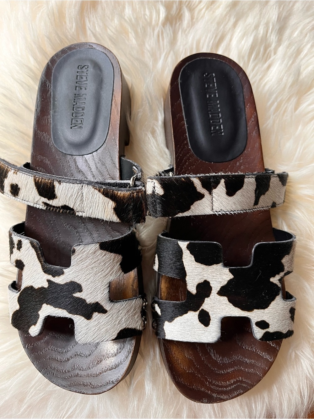 Steve Madden Black & White Cowhide Slide Sandals worn 1x